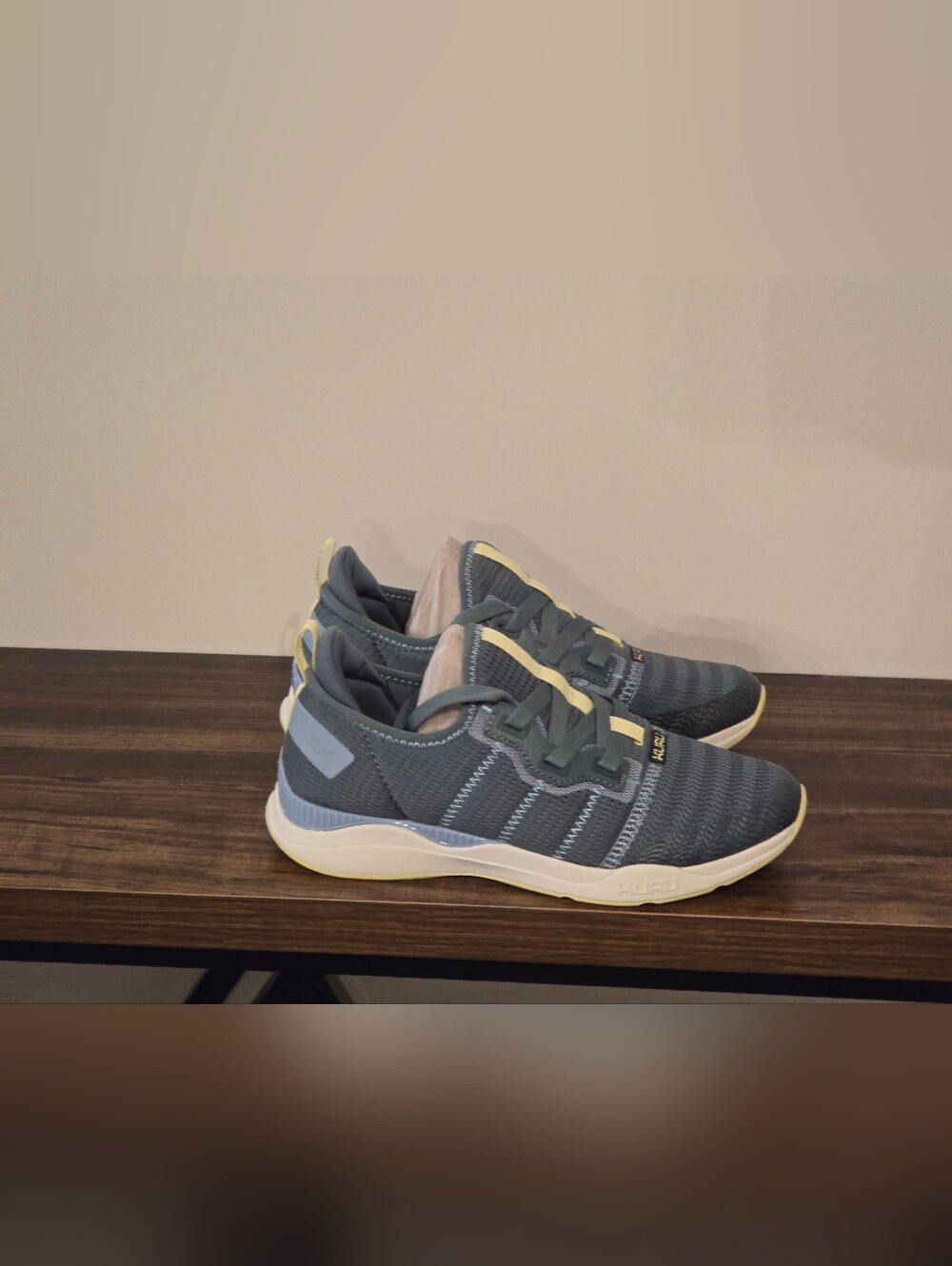 NIB Kuru Stride Move Sneakers - Women's 7.5